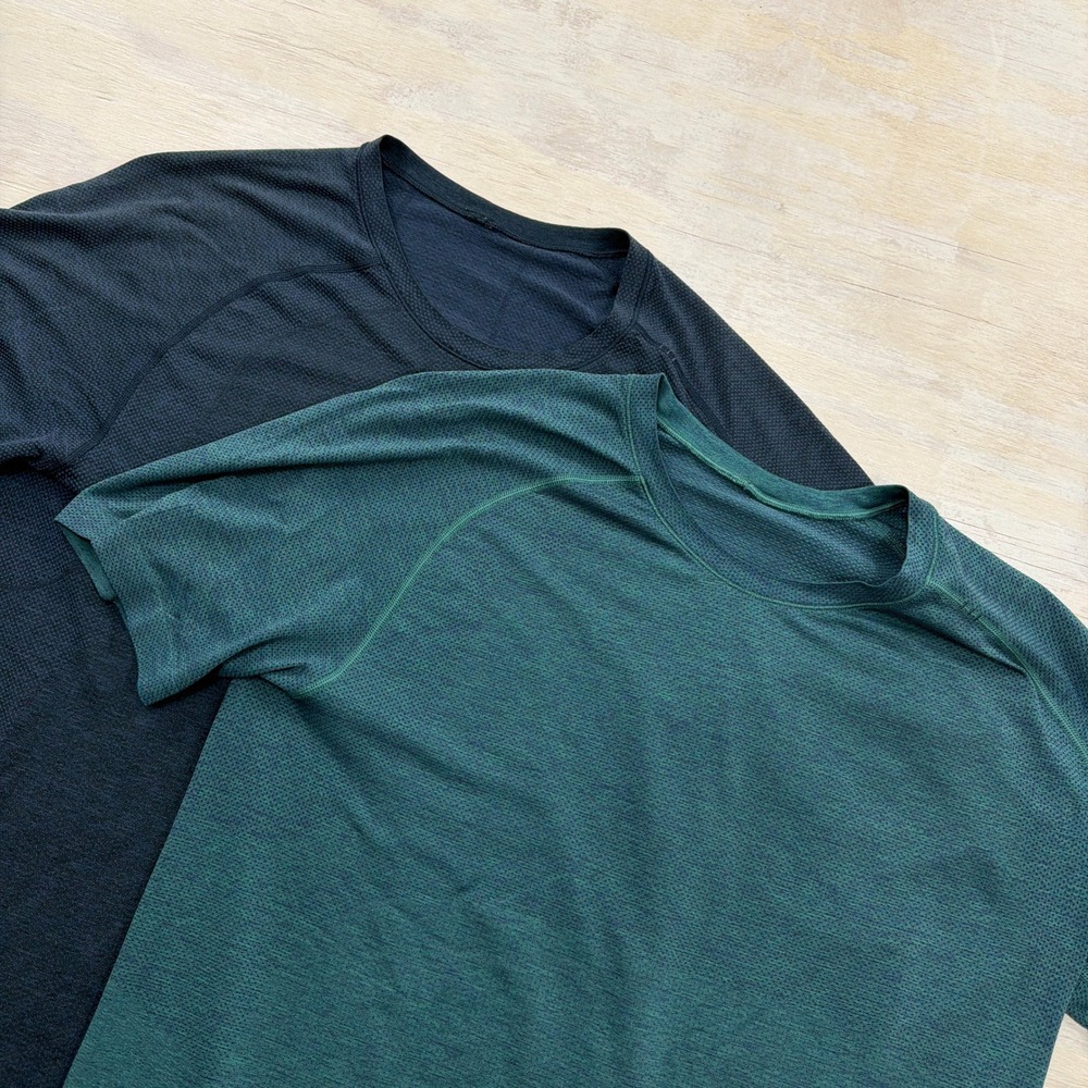Lululemon T-Shirt Metal Vent Tech Size L 2 Pack Blue Green Mens Short Sleeve